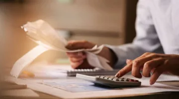 مشاريع متوقفة واستثمارات مهددة .. المفتشون يوجهون أنظارهم نحو المؤسسات العامة
