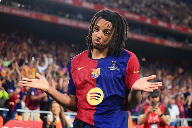 برشلونة يقرر تجديد عقد كوندي ويؤجل المناقشات حتى الصيف القادم برشلونة يقرر تجديد عقد كوندي ويؤجل المناقشات حتى الصيف القادم