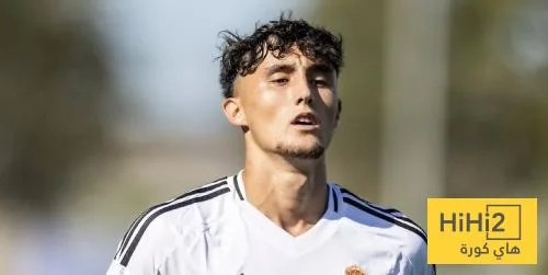 لاعب الكاستيا يبهر الجميع برفضه عرضين جذابين.