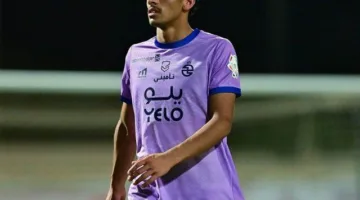 ثلاثة عروض قد تؤثر على بقاء لاعب الاتحاد في الفريق