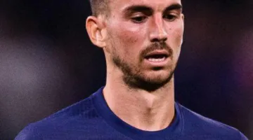النصر يستهدف لاعباً بارزاً من باريس سان جيرمان