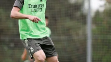 ألونسو ينضم لتدريبات ريال مدريد كأحد اللاعبين!