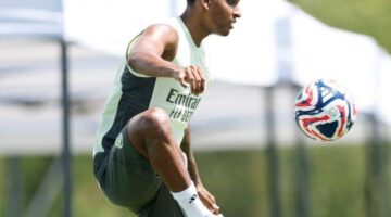 قمة الريال والهلال … على رأس غلاف آسيا