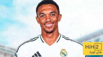 لقطة جديدة لأرنولد قبل مباراة الهلال.. صورة