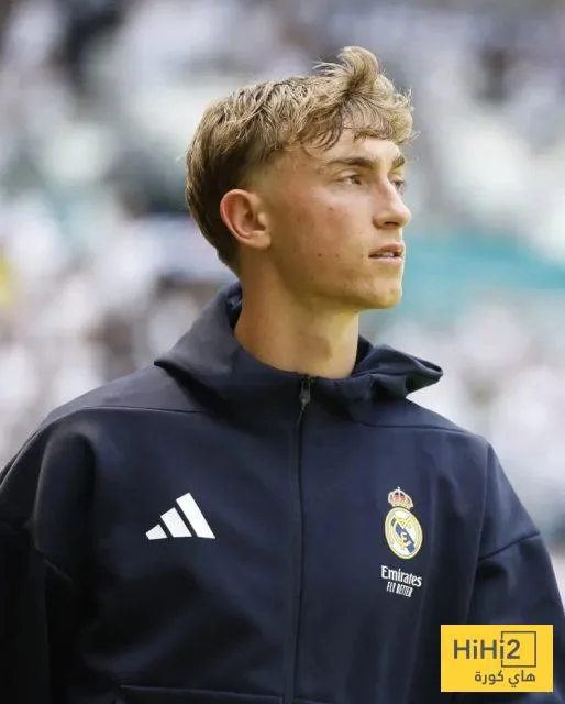 تصريحات هويسين حول أول مباراة له بقميص ريال مدريد تصريحات هويسين حول أول مباراة له بقميص ريال مدريد