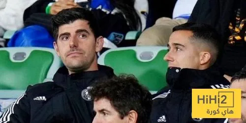 فيديو: فريق ريال مدريد يستمتع بالاسترخاء على شواطئ ميامي فيديو: فريق ريال مدريد يستمتع بالاسترخاء على شواطئ ميامي