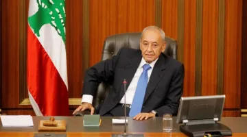 نبيه بري: نؤكد على أهمية الدعم الفرنسي لمساعدة لبنان في مواجهة المؤامرة ضد قوات يونيفيل.
