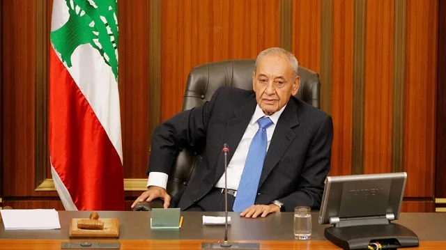نبيه بري: نؤكد على أهمية الدعم الفرنسي لمساعدة لبنان في مواجهة المؤامرة ضد قوات يونيفيل. نبيه بري: نؤكد على أهمية الدعم الفرنسي لمساعدة لبنان في مواجهة المؤامرة ضد قوات يونيفيل.