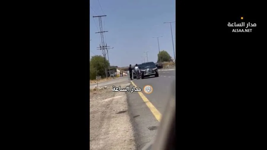 مدير الأمن المعايطة يوقف سيارته بعد إشارة مواطن على طريق جرش عمان (فيديو) | عاجل مدير الأمن المعايطة يوقف سيارته بعد إشارة مواطن على طريق جرش عمان (فيديو) | عاجل