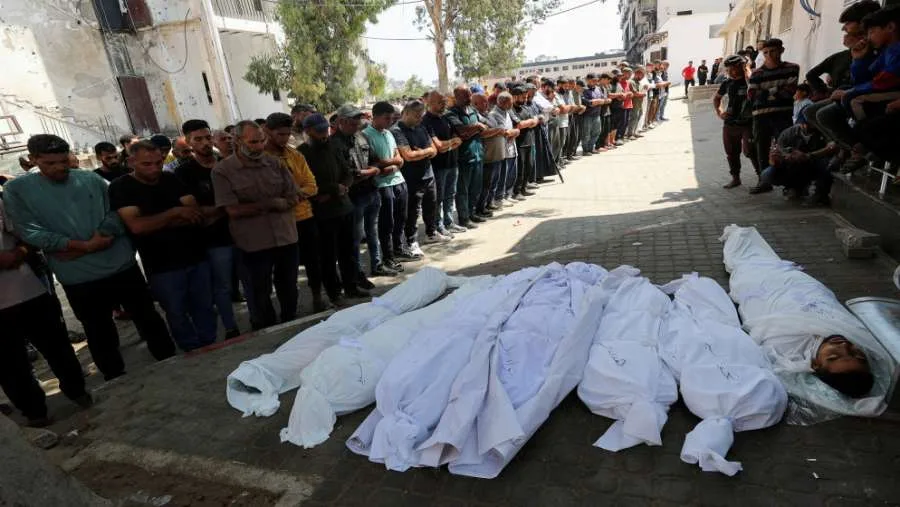 21 شهيدًا نتيجة قصف الاحتلال على قطاع غزة منذ صباح الأحد. 21 شهيدًا نتيجة قصف الاحتلال على قطاع غزة منذ صباح الأحد.