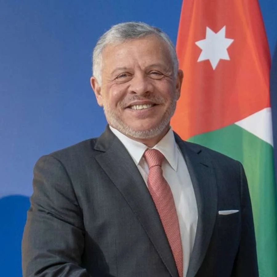 الملك يجتمع بالرئيس الفرنسي في نيس
