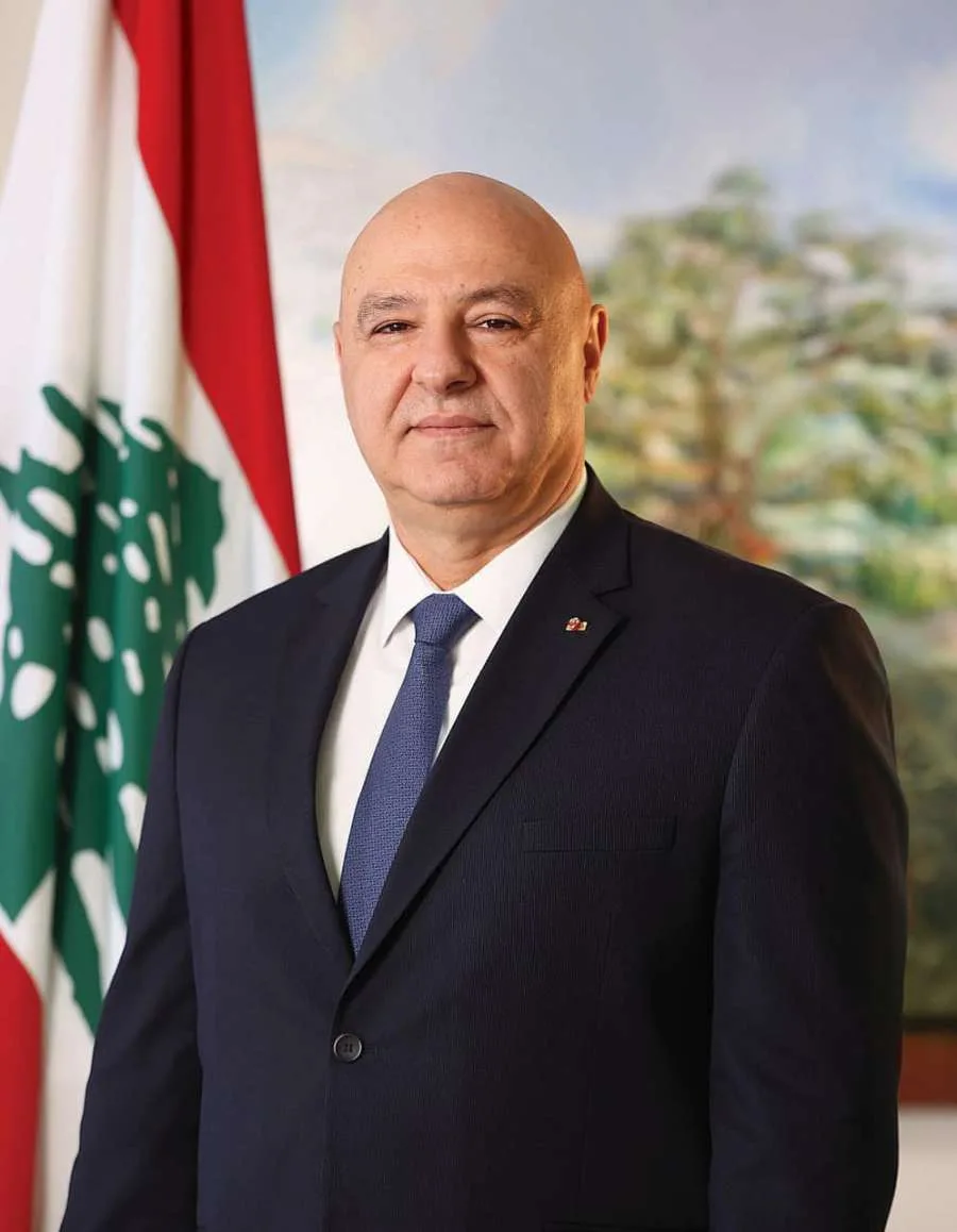 عون: زيارتي للسعودية تعكس الروابط الأخوية والتاريخية بين البلدين الشقيقين. عون: زيارتي للسعودية تعكس الروابط الأخوية والتاريخية بين البلدين الشقيقين.