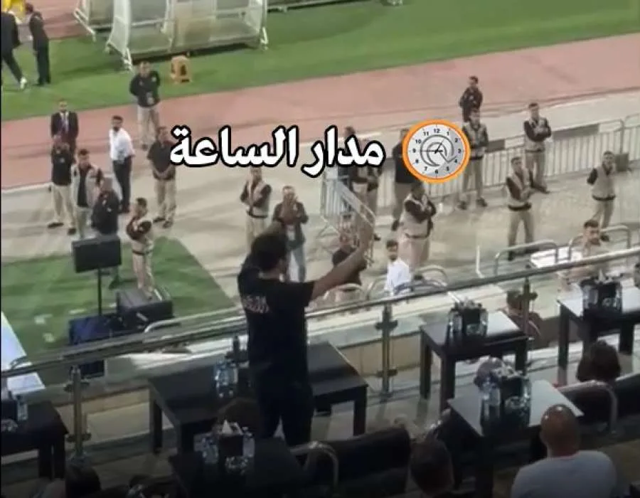 جماهير النشامى تستقبل ولي العهد في استاد عمان بعبارة “قوم وقف يا أمير” (فيديو) | عاجل جماهير النشامى تستقبل ولي العهد في استاد عمان بعبارة “قوم وقف يا أمير” (فيديو) | عاجل