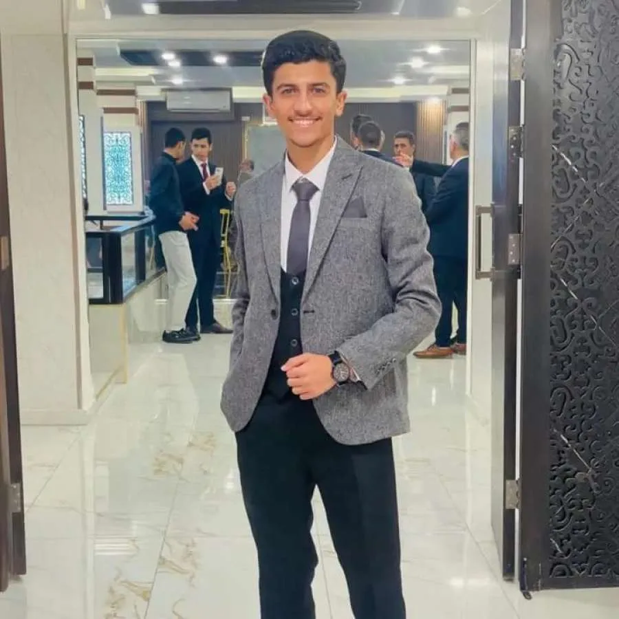 أحمد القلقيلي يعبر عن حزنه لوفاة صديقه خالد المشاعلة أحمد القلقيلي يعبر عن حزنه لوفاة صديقه خالد المشاعلة