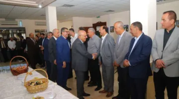 أسرة جامعة البترا تتبادل التهاني بمناسبة عيد الأضحى وتأهل المنتخب (صور)