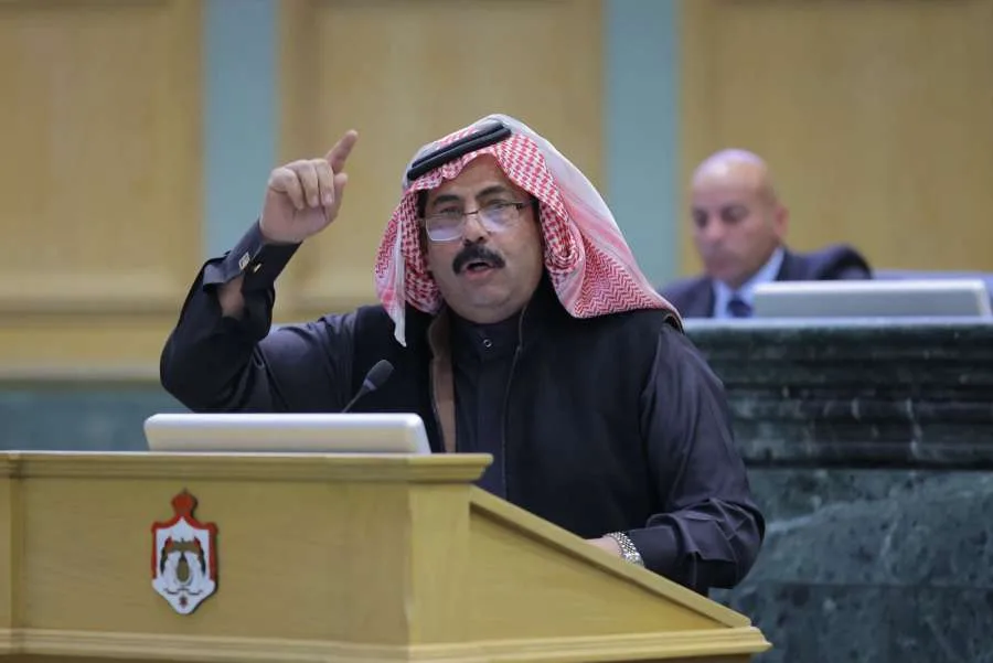 البدادوة يكتب: إنجاز تاريخي للأردن.. تأهل النشامى ودعم ملكي يعزز الروح الوطنية البدادوة يكتب: إنجاز تاريخي للأردن.. تأهل النشامى ودعم ملكي يعزز الروح الوطنية