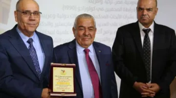 مبادرة عجلونيون أبدعوا تعقد مراسم تكريم عميد الإعلام في جامعة البترا، الدكتور علي نجادات (صور)