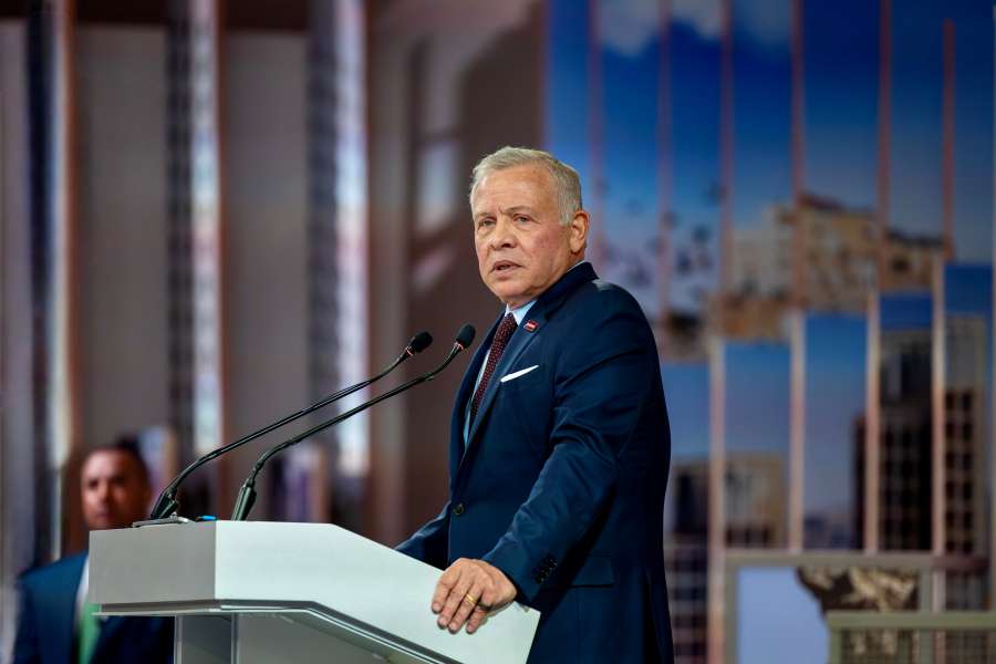 الملك في البرلمان الأوروبي: الضغوط الإسرائيلية على إيران قد تؤدي إلى تصعيد خطير في منطقة الشرق الأوسط الملك في البرلمان الأوروبي: الضغوط الإسرائيلية على إيران قد تؤدي إلى تصعيد خطير في منطقة الشرق الأوسط