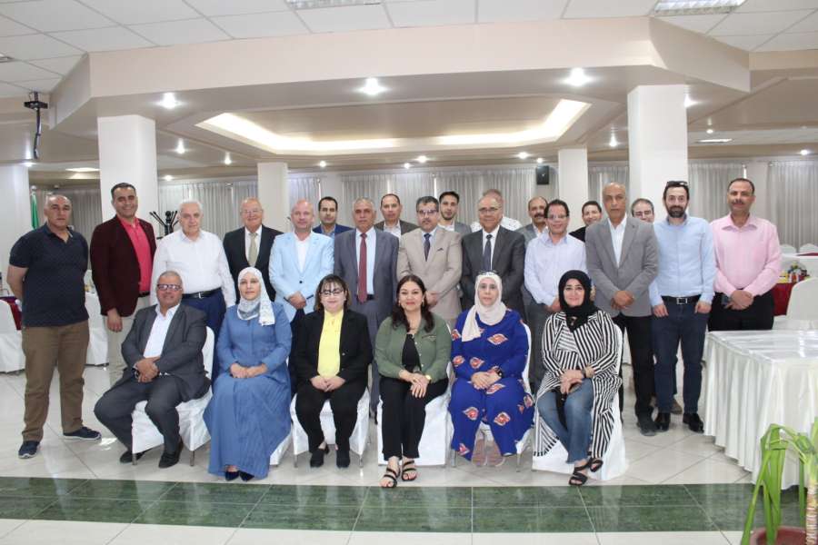 عميد كلية الحقوق في جامعة البترا يشرح أسس الحوكمة والمساءلة القانونية في الجامعات وأثرها في تعزيز الشفافية. عميد كلية الحقوق في جامعة البترا يشرح أسس الحوكمة والمساءلة القانونية في الجامعات وأثرها في تعزيز الشفافية.