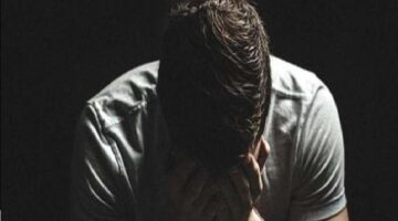 العلانية في المعصية: أشد من الفعل ذاته، فهل تمنع المغفرة والشفاعة؟