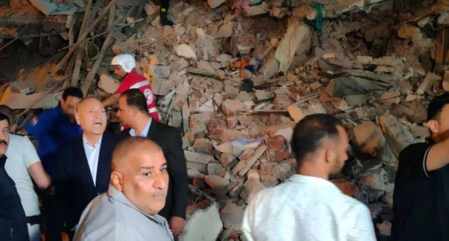مصرع شخصين جراء انهيار منزل في السيدة زينب.. ذكريات مؤلمة من طفولة الفنان نور الشريف (تفاصيل مثيرة) مصرع شخصين جراء انهيار منزل في السيدة زينب.. ذكريات مؤلمة من طفولة الفنان نور الشريف (تفاصيل مثيرة)