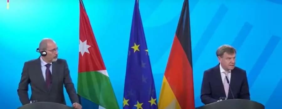 الصفدي من برلين: المنطقة على وشك الانفجار الكبير