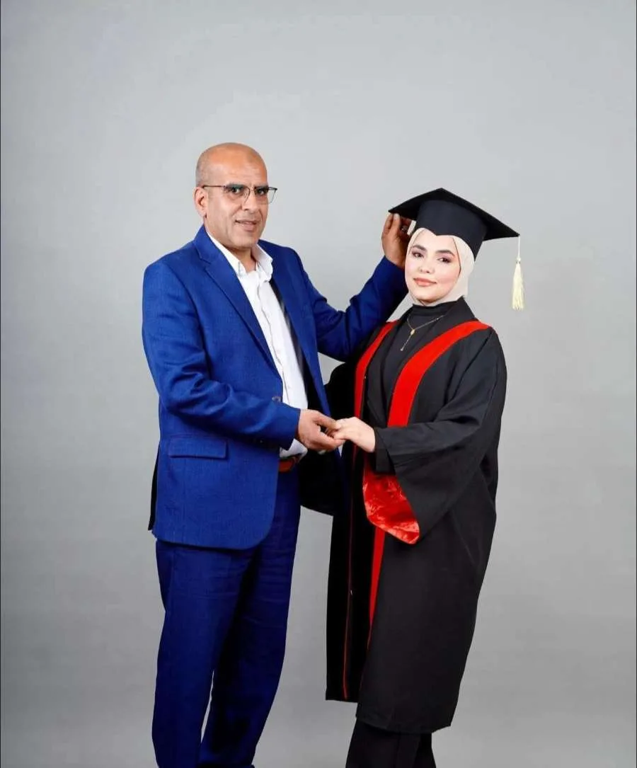 تهانينا لفرح رسمي الزيود بمناسبة التخرج