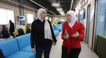 الزعبي: 95.5% من المواطنين أبدوا رضاهم عن يسر الإجراءات في مراكز الخدمات الحكومية (صور)