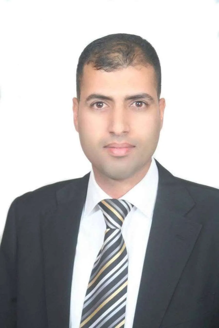 شاكر أبو أصليح.. تهاني للنجاح في الحصول على الدكتوراه