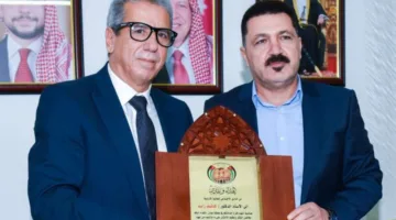 نادي الجالية الأردنية يحتفي بالدكتور كاشف زايد في فعالية تكريمية بمسقط (صور)