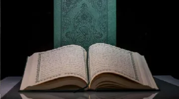 إن أخطأ القارئ في تلاوة آية، هل يجب عليه إعادة الآية بكاملها؟