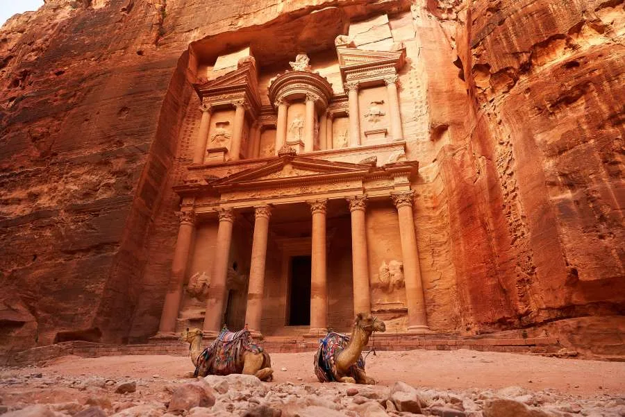جمعية فنادق بترا السياحية تطالب حسان بـ 6 مساعي (تفاصيل) جمعية فنادق بترا السياحية تطالب حسان بـ 6 مساعي (تفاصيل)