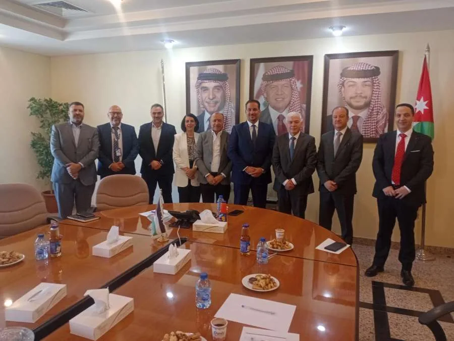 الهيئة الرقابية لسوق المال ونقابة خدمات المال تناقشان مجموعة من المواضيع (صور) الهيئة الرقابية لسوق المال ونقابة خدمات المال تناقشان مجموعة من المواضيع (صور)