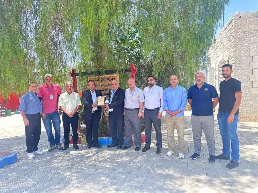 جامعة الزرقاء ومركز الهاشمية يقيمان ندوة حول تأثير الإعلام في تعزيز الولاء الوطني جامعة الزرقاء ومركز الهاشمية يقيمان ندوة حول تأثير الإعلام في تعزيز الولاء الوطني