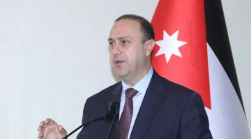 المومني: نحن نبحث في تأثير الظروف الإقليمية على مختلف القطاعات، خصوصاً قطاع السياحة.