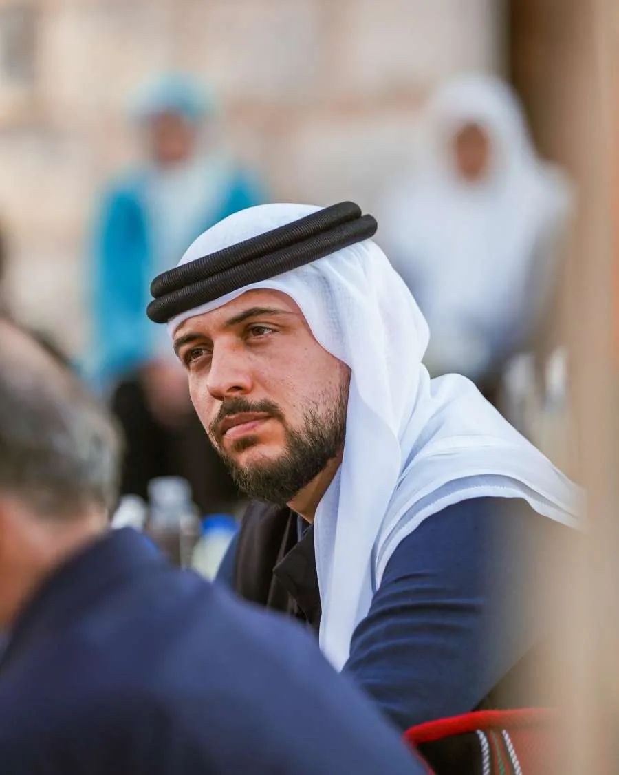 ولي العهد يقدم التهاني بمناسبة بدء العام الهجري الجديد