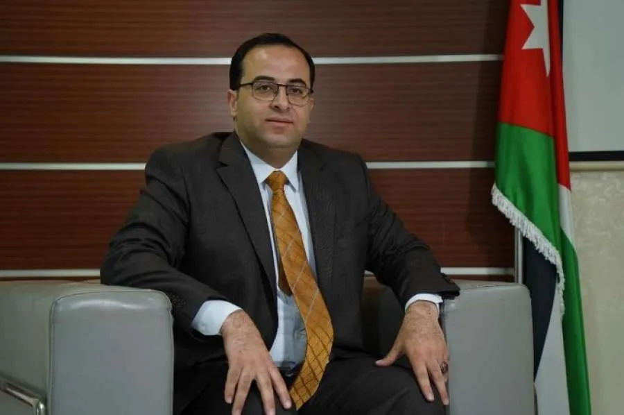 المحامي حسام الخصاونة يستعرض أهم التعديلات على قانون سجن المدين (فيديو) المحامي حسام الخصاونة يستعرض أهم التعديلات على قانون سجن المدين (فيديو)
