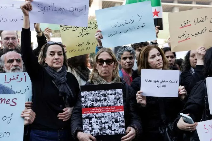 لا تنتظر عودتها.. أختك لن تعود.. ظاهرة اختطاف النساء العلويات تثير القلق في سوريا! لا تنتظر عودتها.. أختك لن تعود.. ظاهرة اختطاف النساء العلويات تثير القلق في سوريا!
