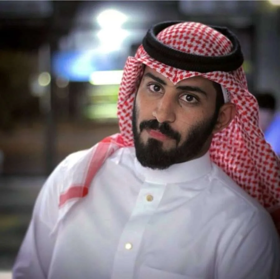 الجازي يكتب: عندما تعلو قيم الإنسانية.. عبدالرحمن المطيري مثال للفخر والإخلاص الجازي يكتب: عندما تعلو قيم الإنسانية.. عبدالرحمن المطيري مثال للفخر والإخلاص