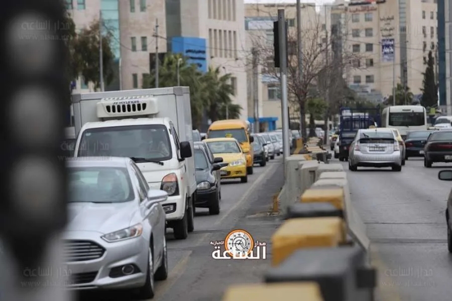 الحكومة: الالتزام بالمواصفات الأردنية لجميع السيارات وفرض حظر على إدخال المركبات المتضررة من حوادث خطيرة ومنع استيراد سيارات الكهرباء تحت ظروف معينة. الحكومة: الالتزام بالمواصفات الأردنية لجميع السيارات وفرض حظر على إدخال المركبات المتضررة من حوادث خطيرة ومنع استيراد سيارات الكهرباء تحت ظروف معينة.