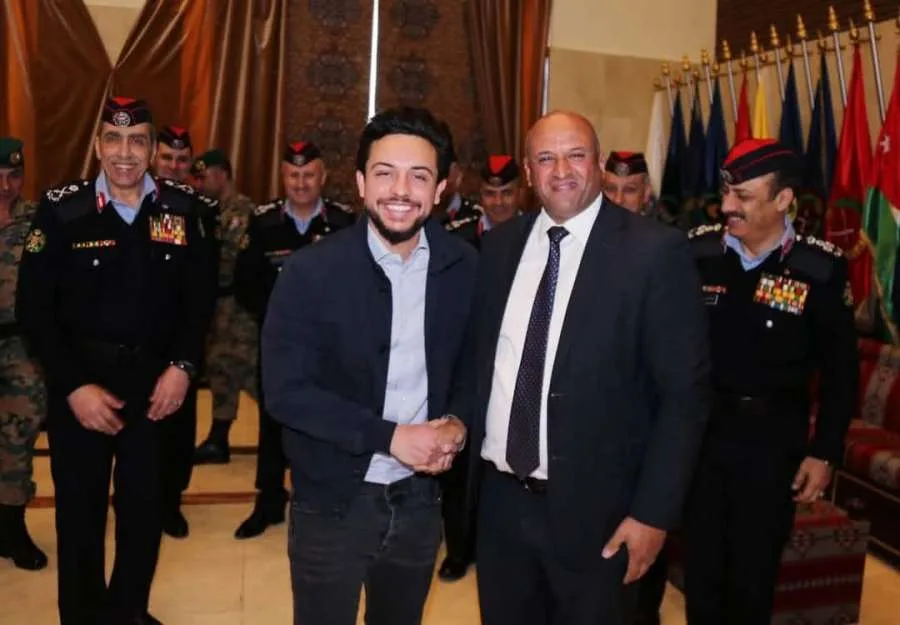 الزيود يكتب: الأمير الحسين رمز الأمل وقوة الشباب.. مصدر إلهام للأجيال وتجسيد للوفاء