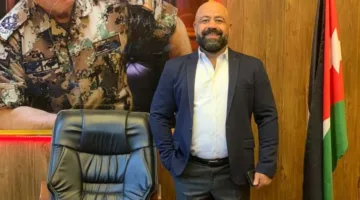 البطل الملاكم الكابتن هاني مشرف يهنئ سمو الأمير الحسين بعيد ميلاده