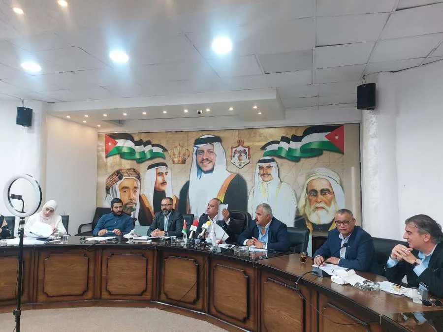 بني هاني: مجلس محافظة إربد أطلق مشاريع تنموية وخدمية تتجاوز قيمتها 210 ملايين دينار (صور)