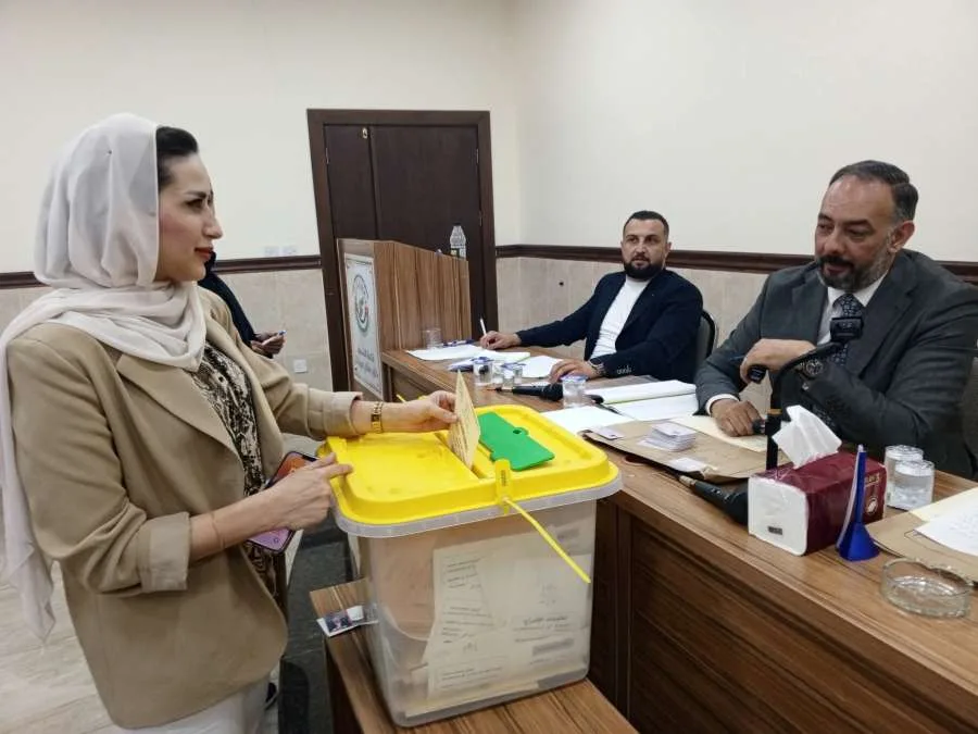 البنك العربي ينظم ورش عمل توعوية مالية للشباب في معان والعقبة بالتعاون مع مؤسسة ولي العهد البنك العربي ينظم ورش عمل توعوية مالية للشباب في معان والعقبة بالتعاون مع مؤسسة ولي العهد