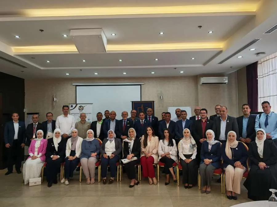 صندوق الحسين يستعرض معايير تحكيم جائزة مشاريع التخرج بالتعاون مع أكاديميين من الجامعات الأردنية صندوق الحسين يستعرض معايير تحكيم جائزة مشاريع التخرج بالتعاون مع أكاديميين من الجامعات الأردنية
