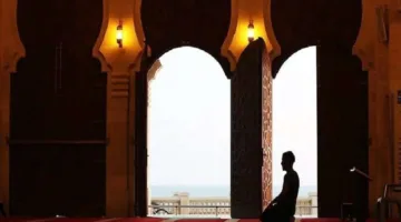 من يذكر صلاة الظهر قبل الغروب، أي الصلاة يبدأ بها: الظهر أم العصر؟