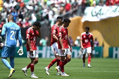عبد الحفيظ: كان بإمكان الأهلي الفوز بـ13 مليون دولار.. لا يعقل أن نغادر كأس العالم للأندية في المركز 27. عبد الحفيظ: كان بإمكان الأهلي الفوز بـ13 مليون دولار.. لا يعقل أن نغادر كأس العالم للأندية في المركز 27.