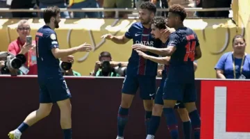 سان جيرمان يحقق انتصاراً كبيراً على أتلتيكو بأربعة أهداف.