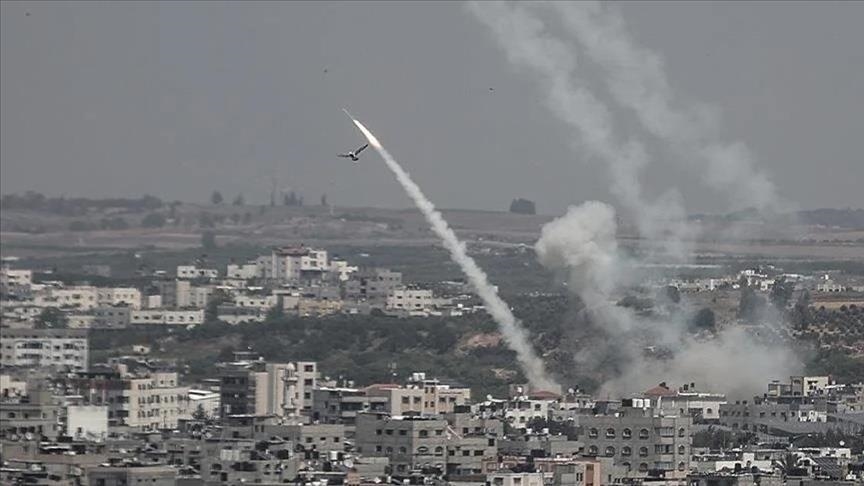 القناة 12 العبرية: interception of three missiles launched from Iran towards northern Israel. القناة 12 العبرية: interception of three missiles launched from Iran towards northern Israel.