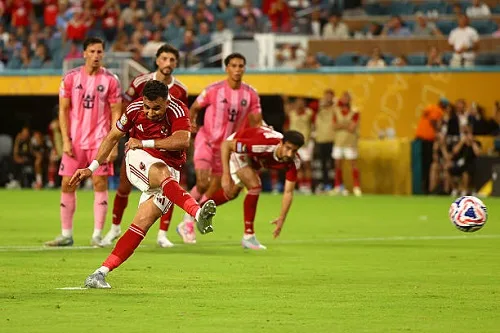 الأهلي يعاقب تريزيجيه ماليًا الأهلي يعاقب تريزيجيه ماليًا